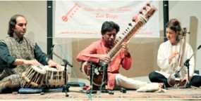 Kartik Seshadri (sitar) accompanied by Arup Chattopadhyay (tabla)